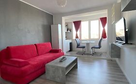 Ultracentral Opera Residence